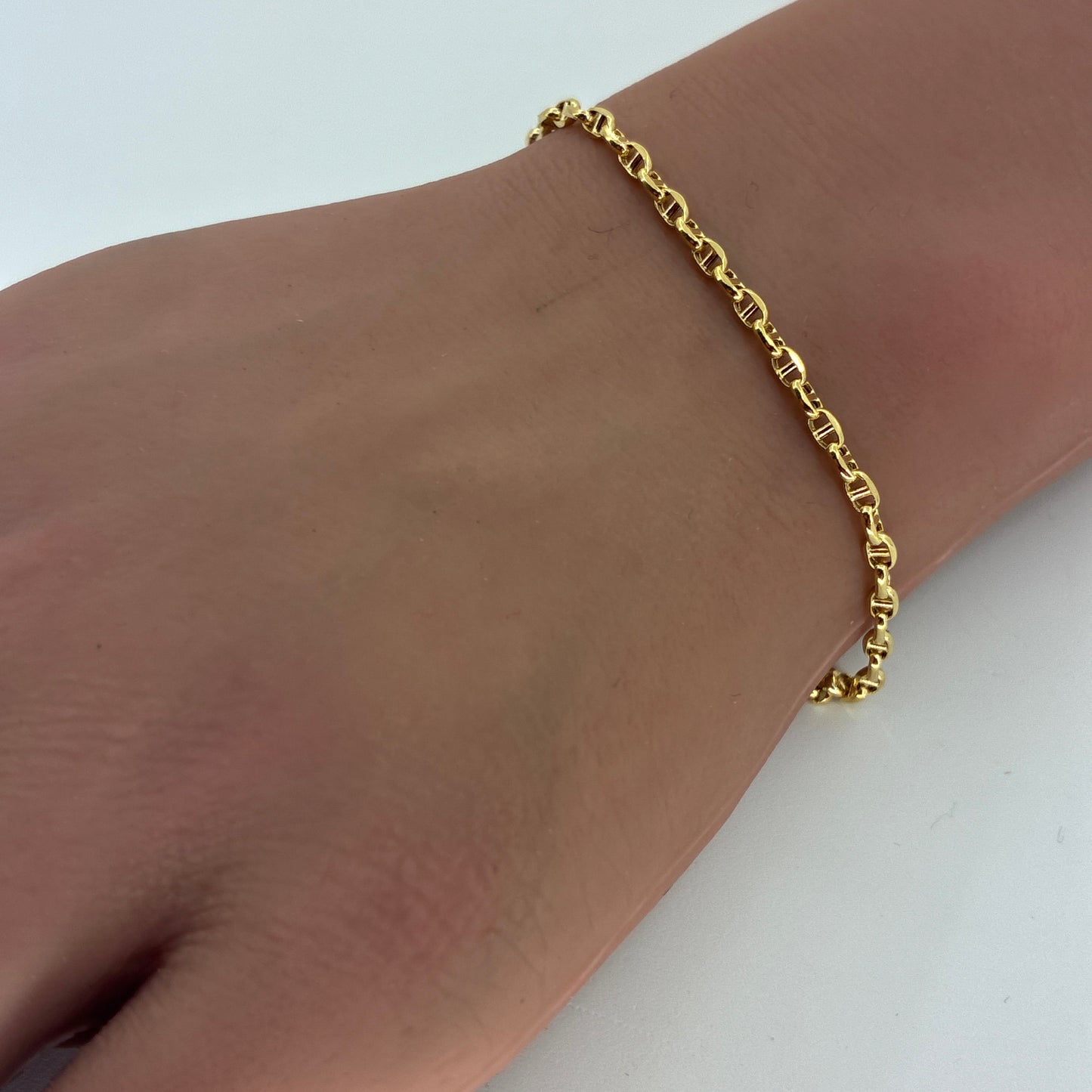 18K Yellow Gold Hollow Mariner Bracelet | 7 Inches, 2.7mm