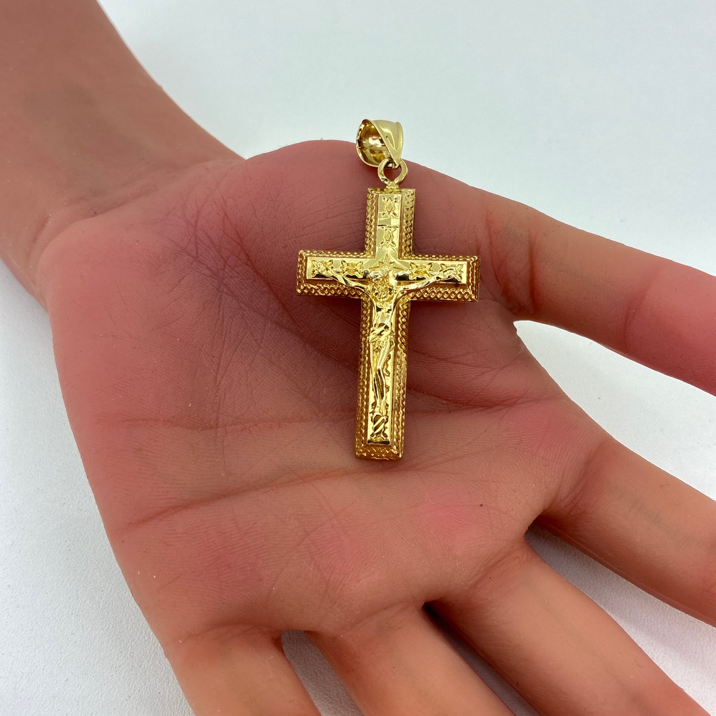 14K Yellow Gold Pendant | Jesus Cross Design