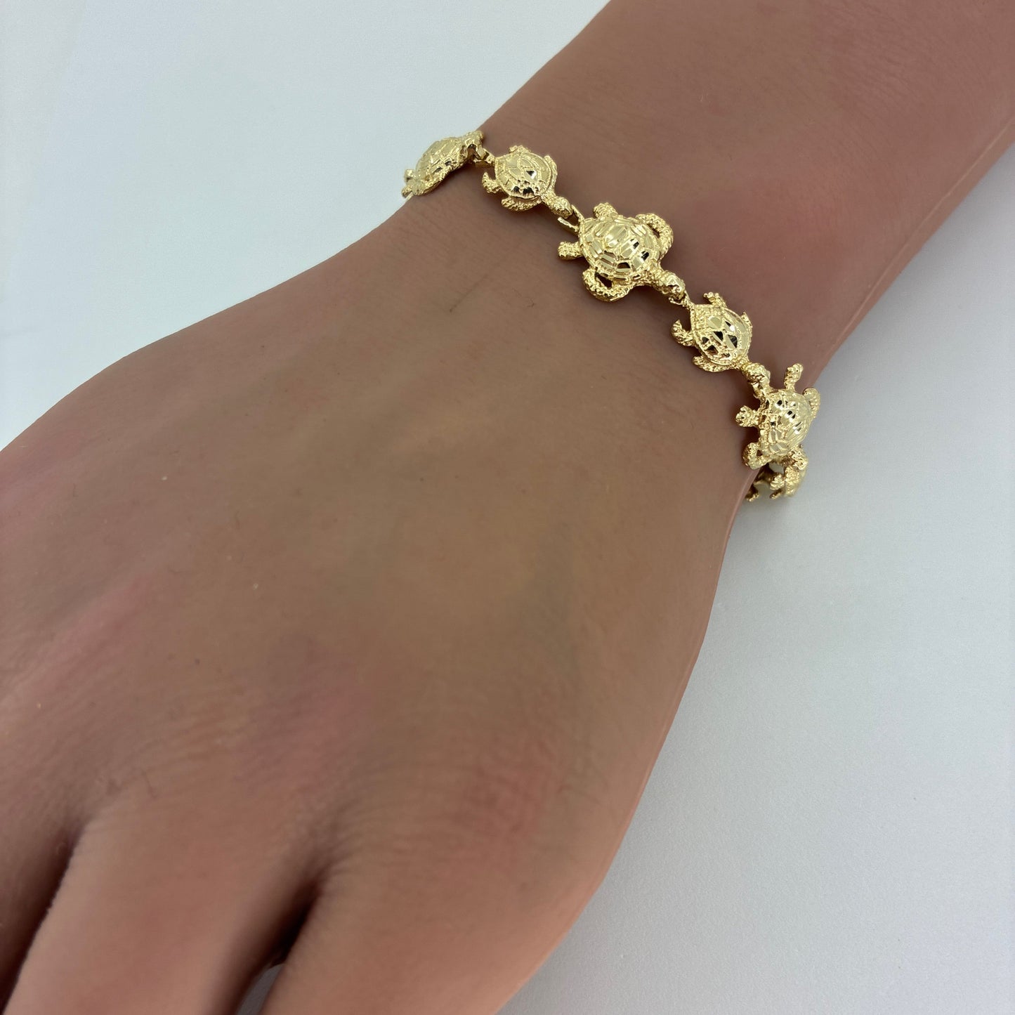 14K Yellow Gold Large/Small Turtle Bracelet | 7 Inches, 11.3mm, 9.30 grams