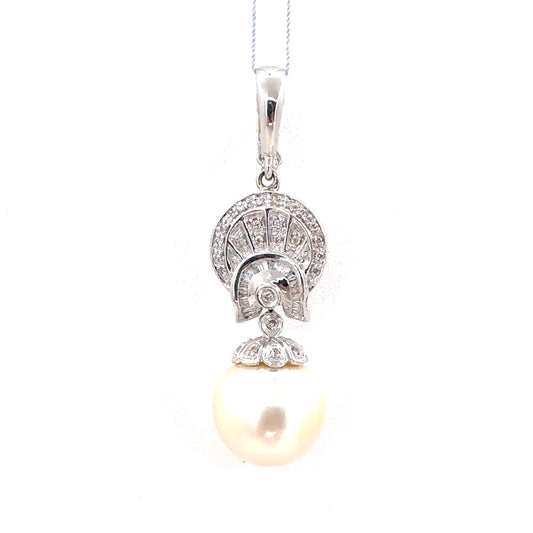 14K White Gold Cultured Saltwater Pearl & Diamond Pendant | Round & Baguette 0.24 TCW, G-I SI1-I1