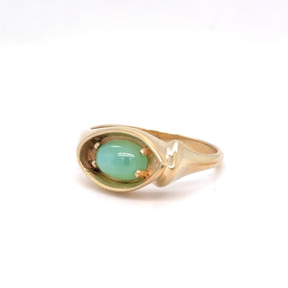 10K Yellow Gold Vintage Light Green Cabochon Ring | Synthetic Star Sapphire 0.88 CT, Size 6