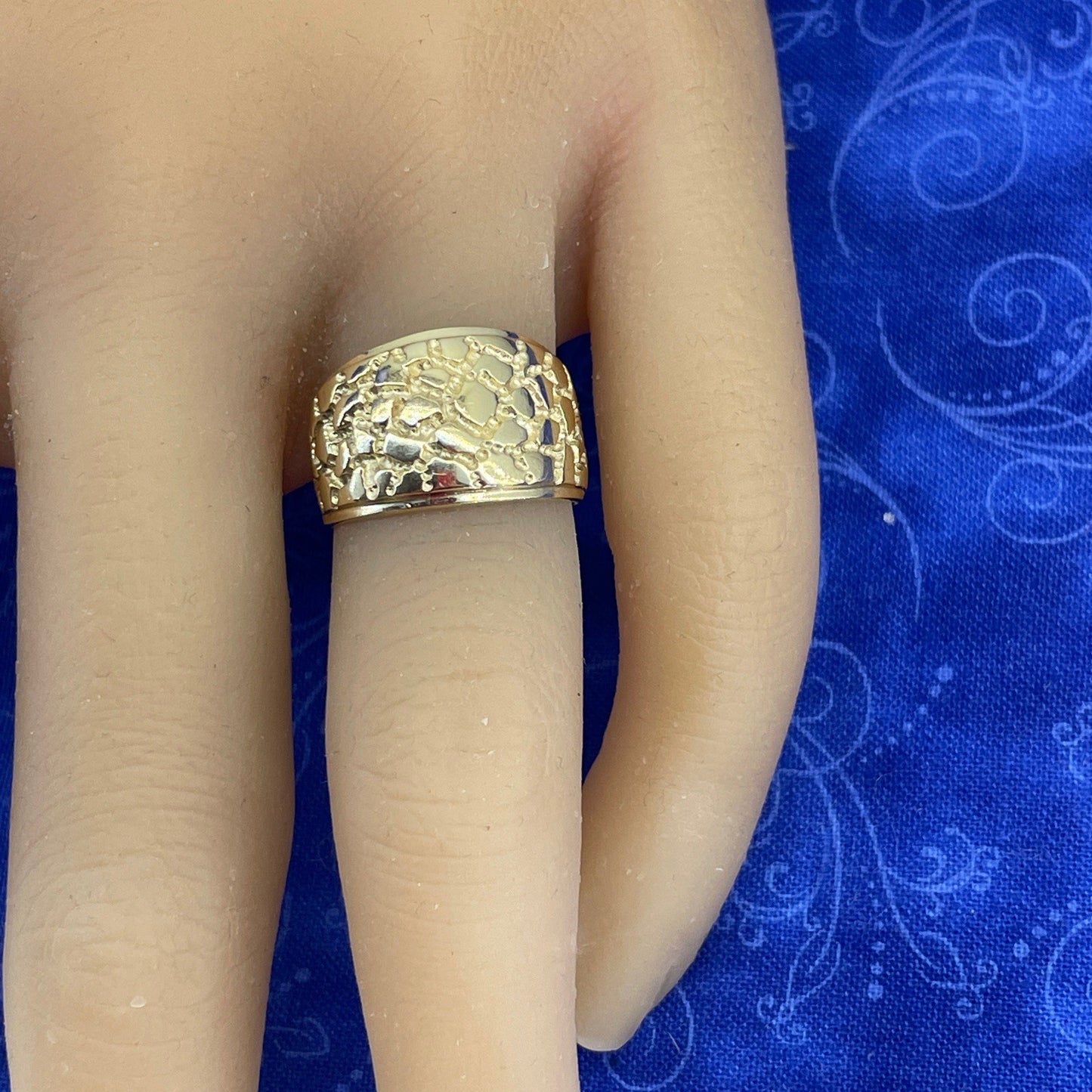 14k Yellow Gold Wide Nugget Ring 5.10g Size 84