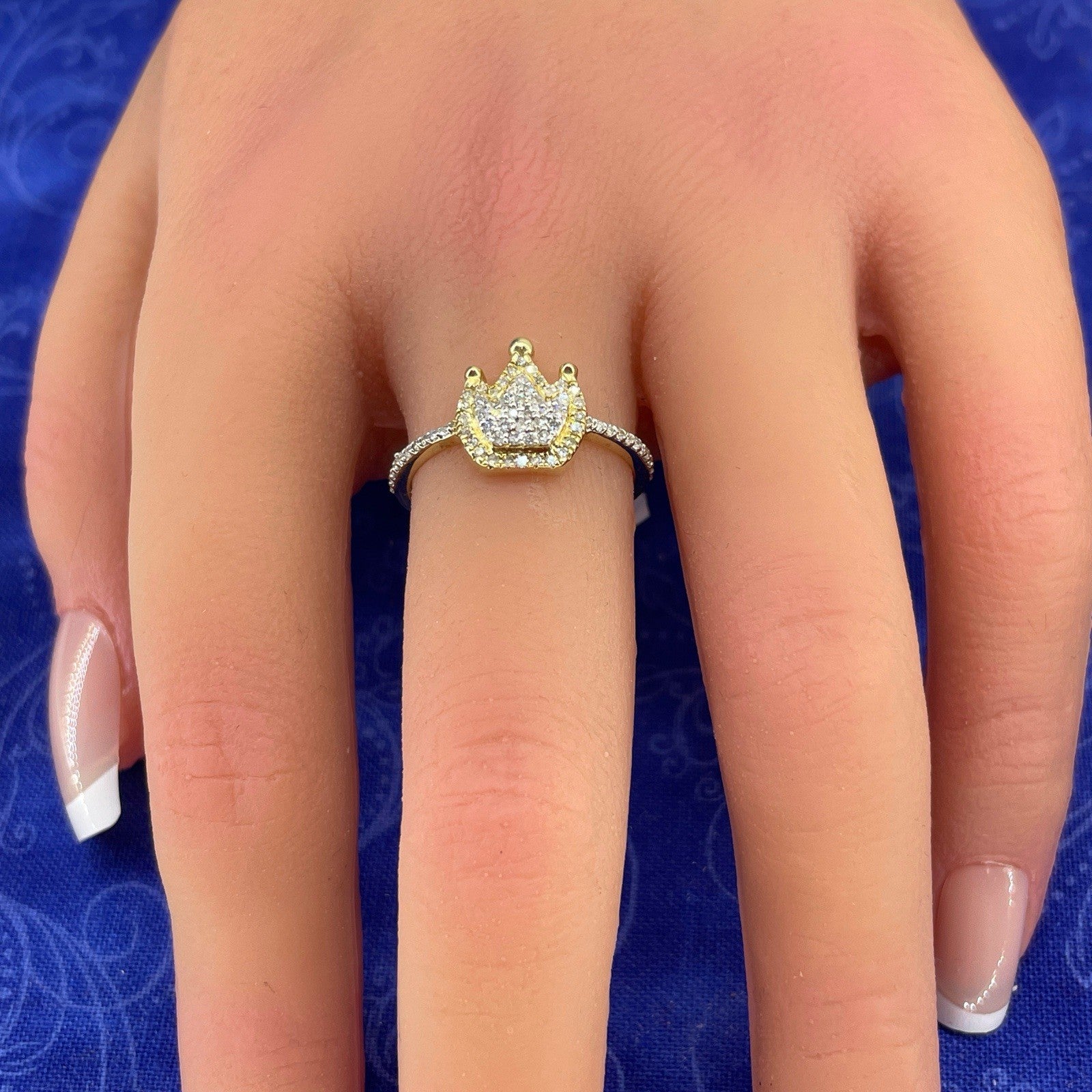 10k Two Tone Gold Women’s Diamond Crown Ring 1.80g .25CTW Size 7.53