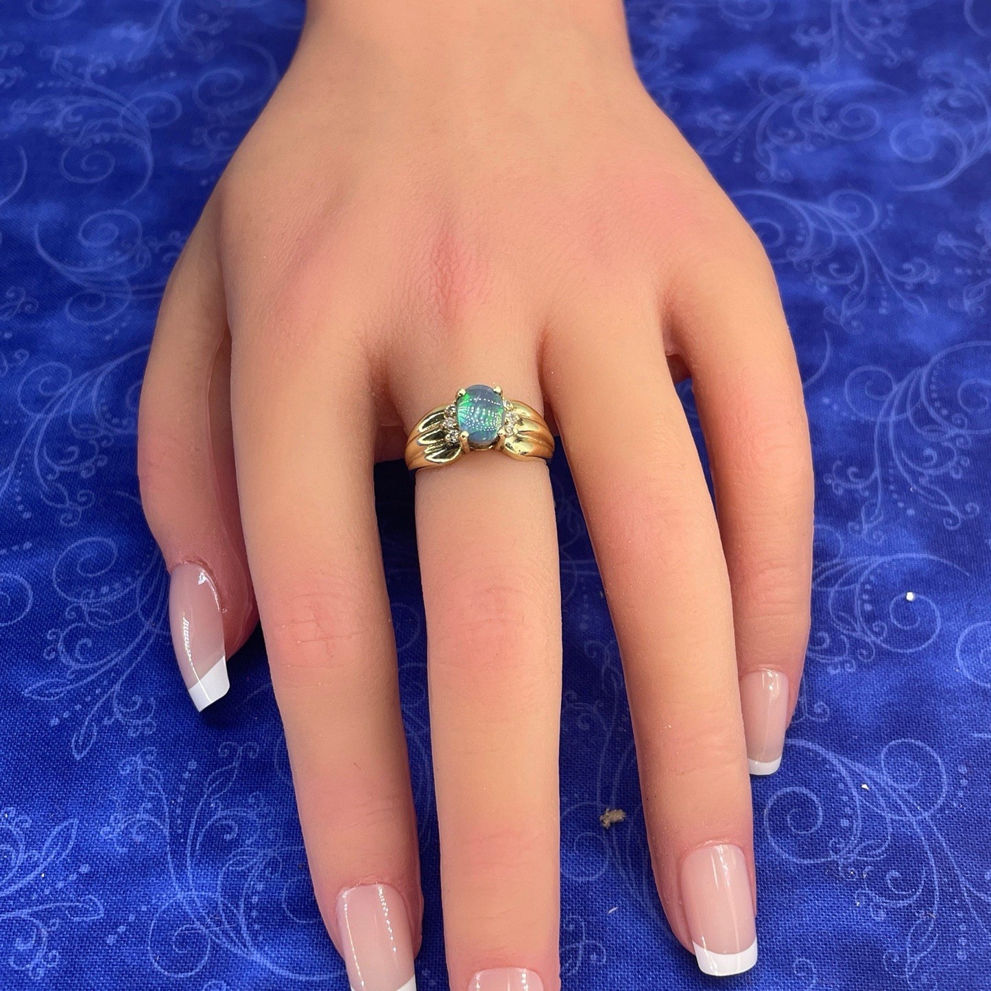 14k Yellow Gold Opal Ring 4.20g Size 5.53