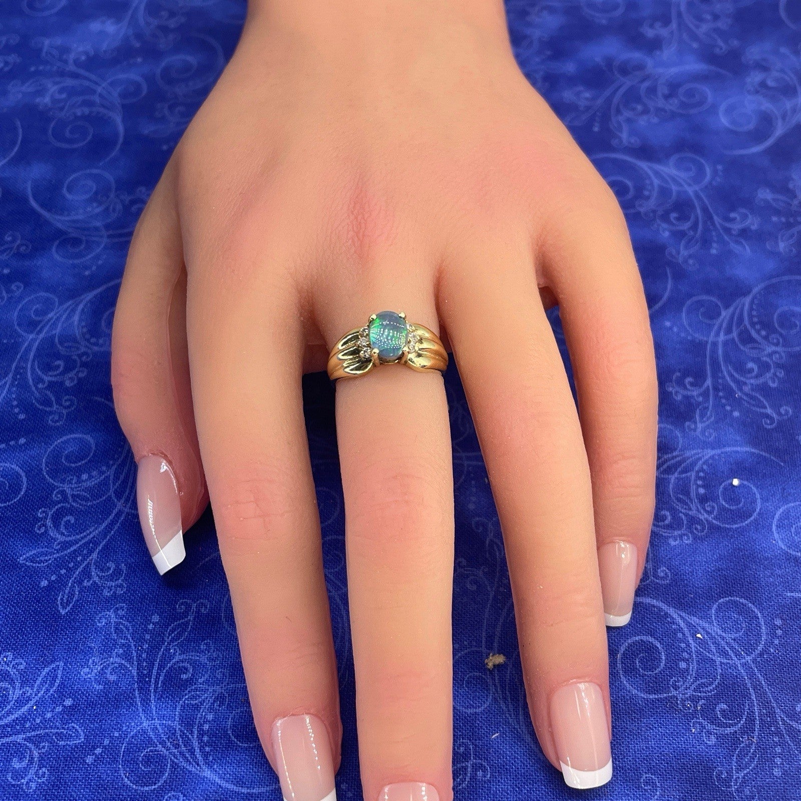 14k Yellow Gold Opal Ring 4.20g Size 5.53