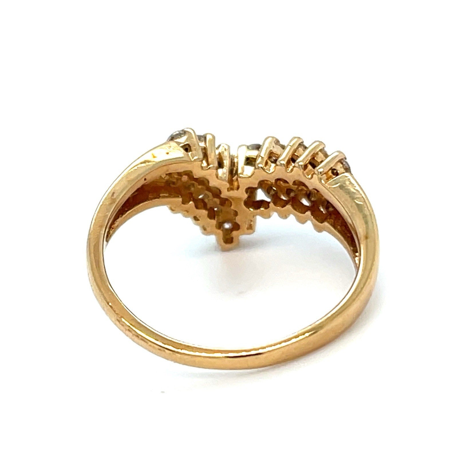 14k Yellow Gold Diamond V Shape Ring 3.90g H Color SI 1 Clarity .52CTW Size 7.754