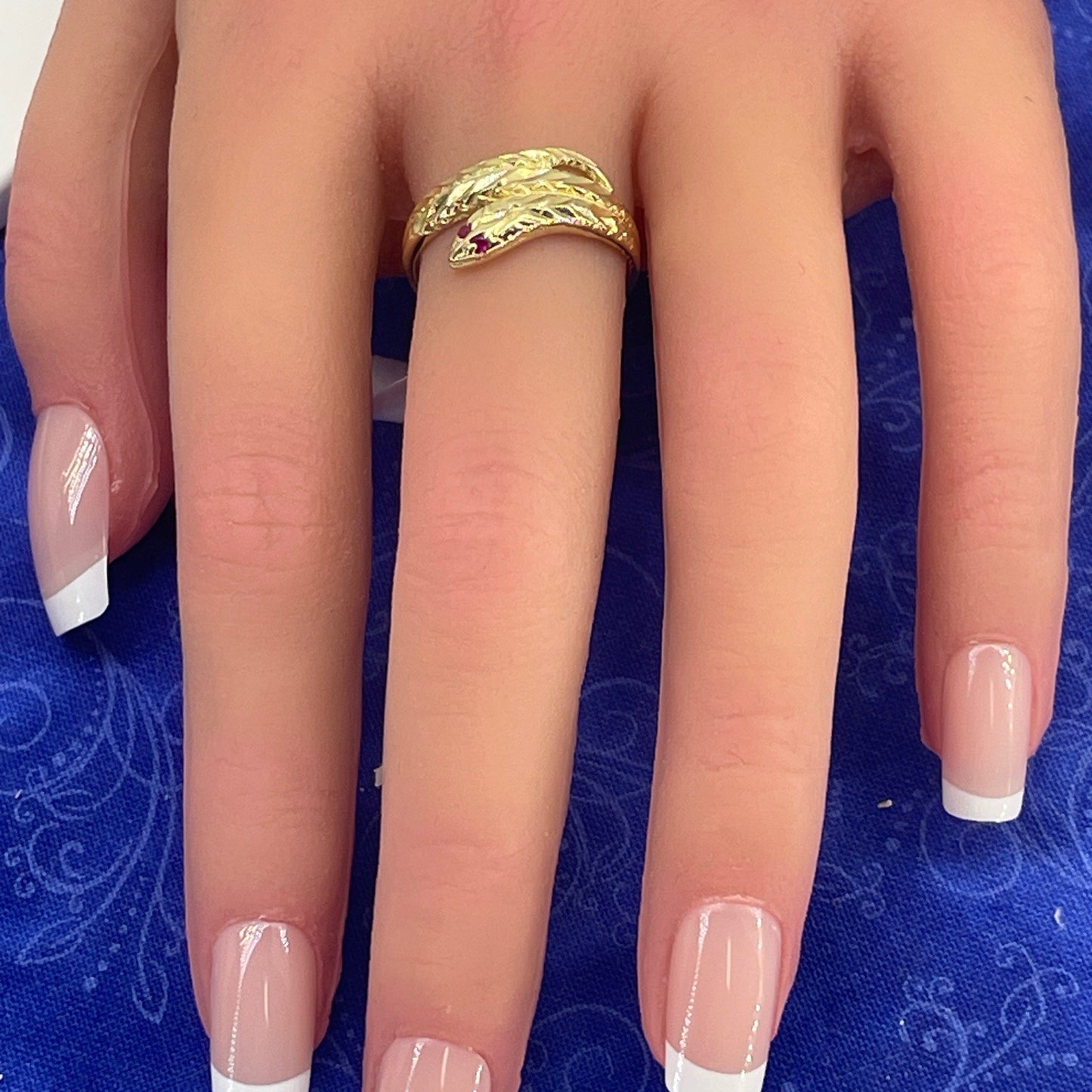 14K Yellow Gold Snake Ring 2.60g Size 7.253