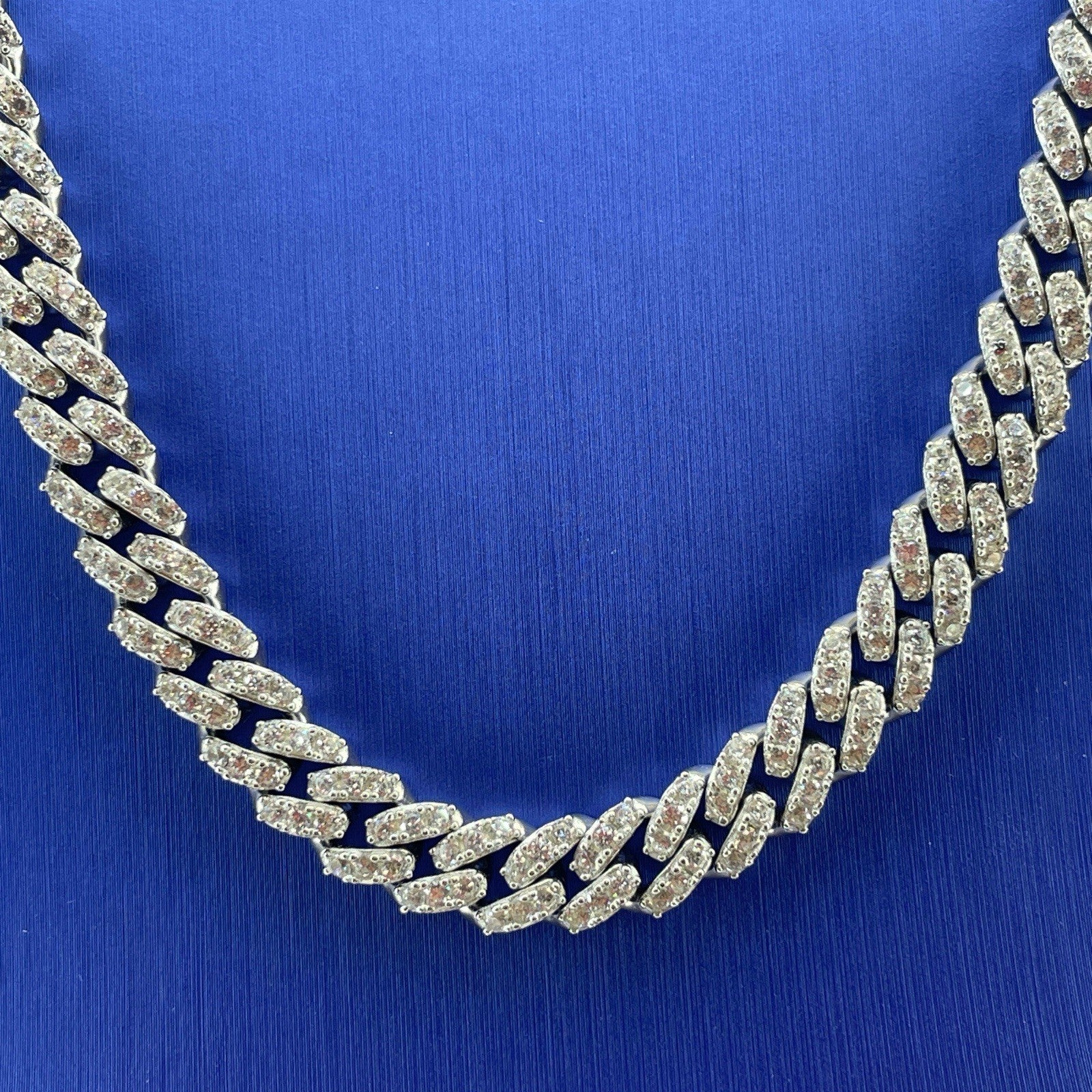 925 Sterling Silver CZ 22” Rounded Cuban Link Necklace 77.70g 8mm0