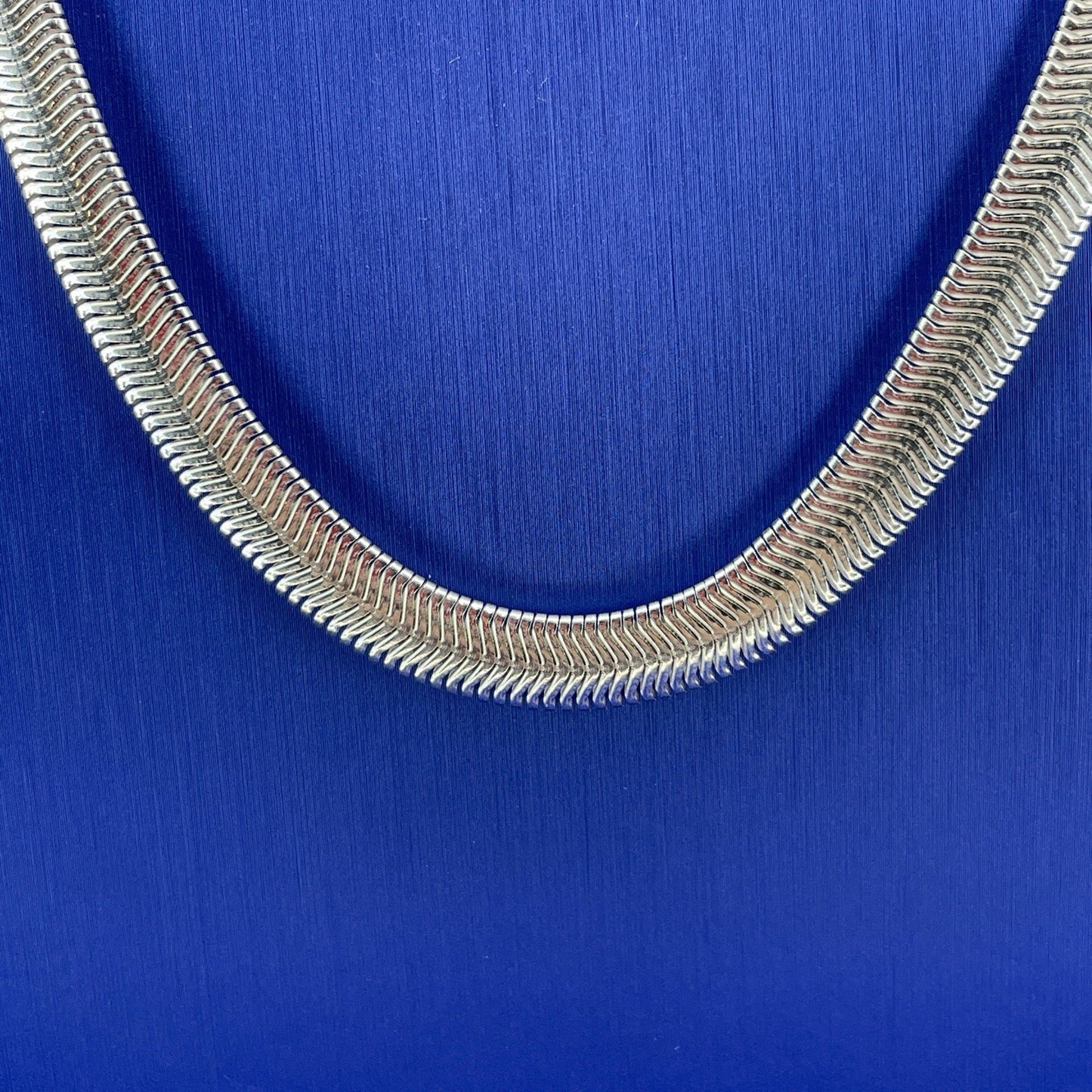 925 Sterling Silver 18” Herringbone Necklace 23.70g 8mm1