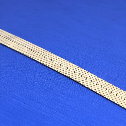 10k Yellow gold herringbone bracelet 7 inch long 7 mm wide 6.9 g3