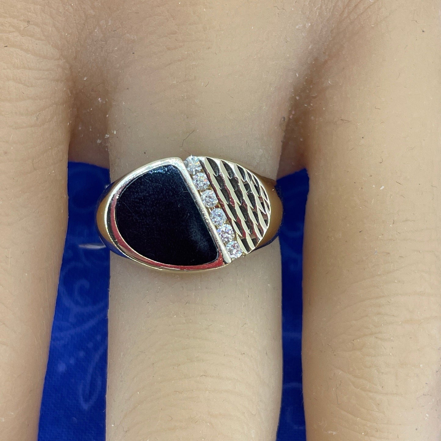 14k Yellow Gold Men’s Onyx Diamond Ring 8.75g .2CTW Size 104