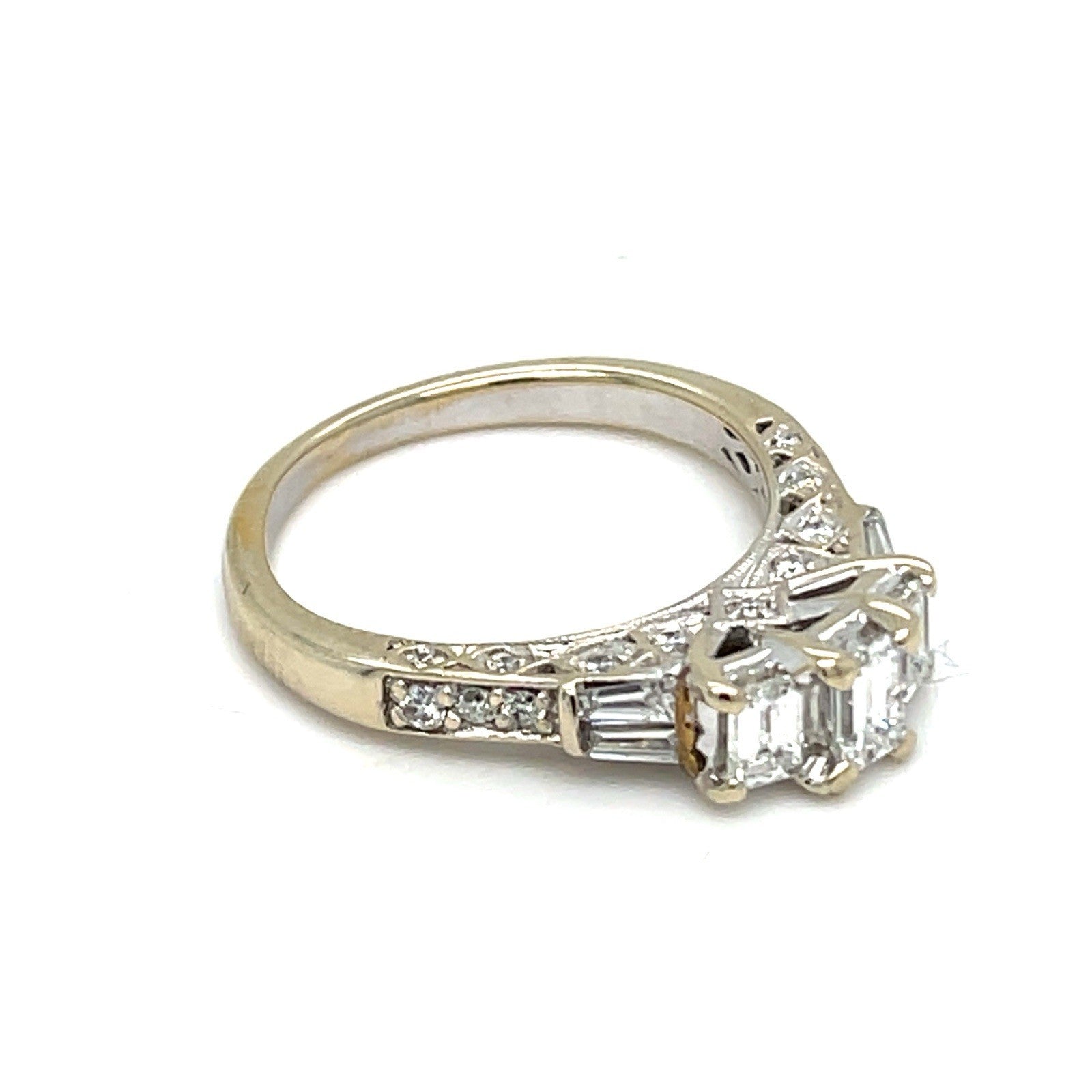 14K White Gold Women’s Diamond Ring 4.3g 1.2CTW Size 72