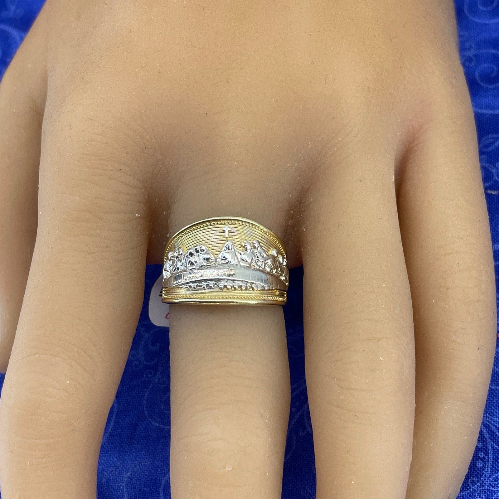14k Two Tone Gold Men’s Last Supper Ring 6.06g Size 104