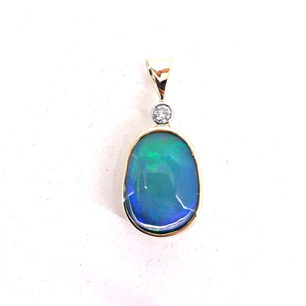 14k Yellow Gold Women’s Opal Pendant 4.50g