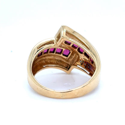 18k Yellow Gold Ruby And Diamond Ring | Natural Rubies .80TCW, Natural Diamonds .10TCW  Size 5.5