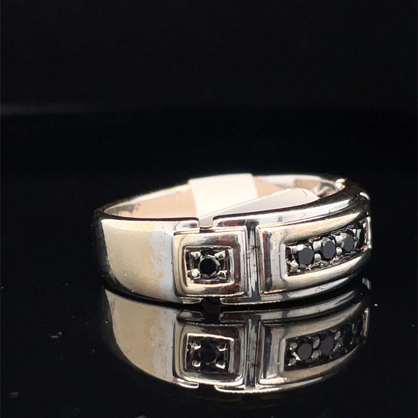 10k White Gold With Black CZ Ring 5.00g Size 9.51