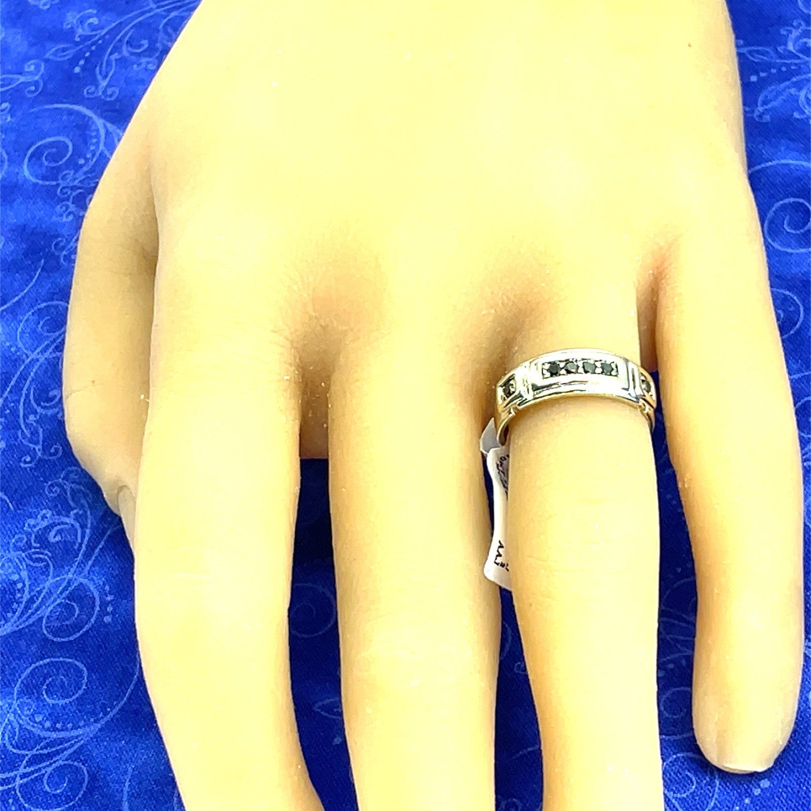 10k White Gold With Black CZ Ring 5.00g Size 9.53