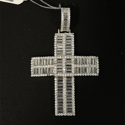 925 Sterling Silver CZ Cross Pendant 15.70g0