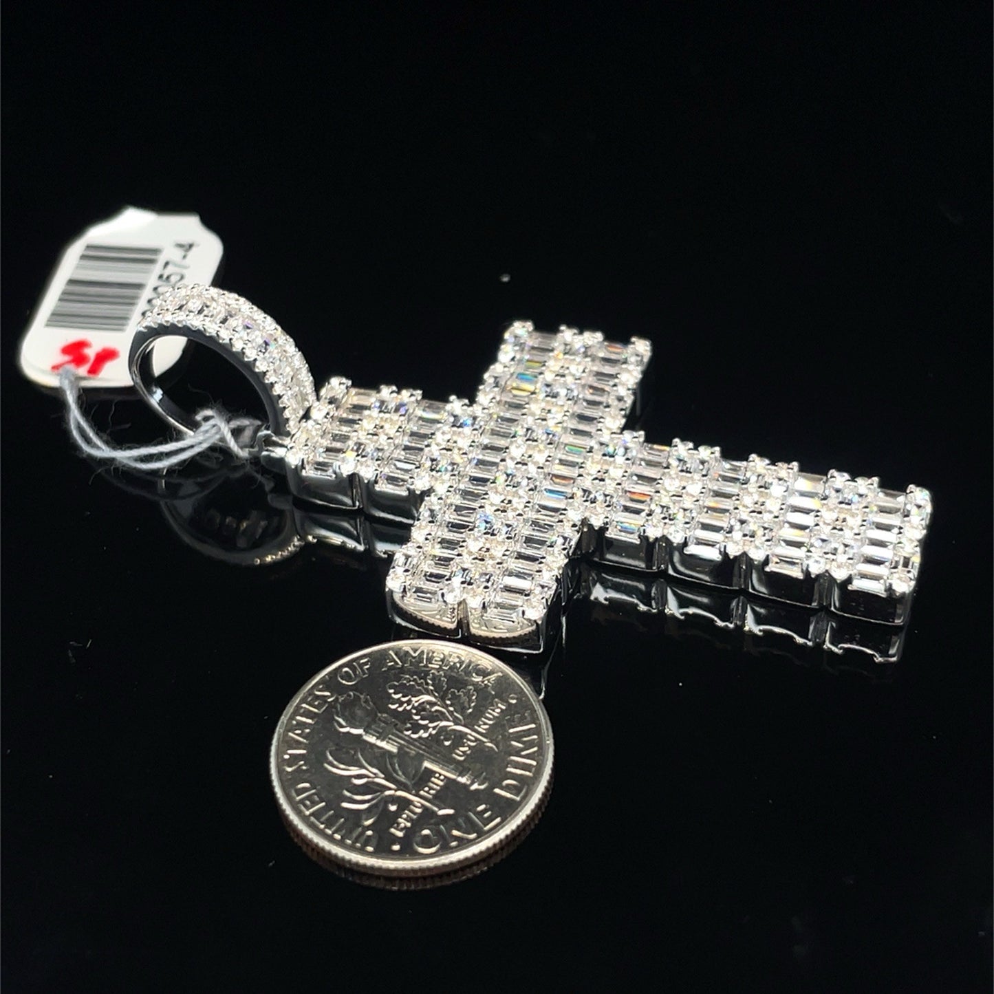 925 Sterling Silver CZ Cross Pendant 13.40g2